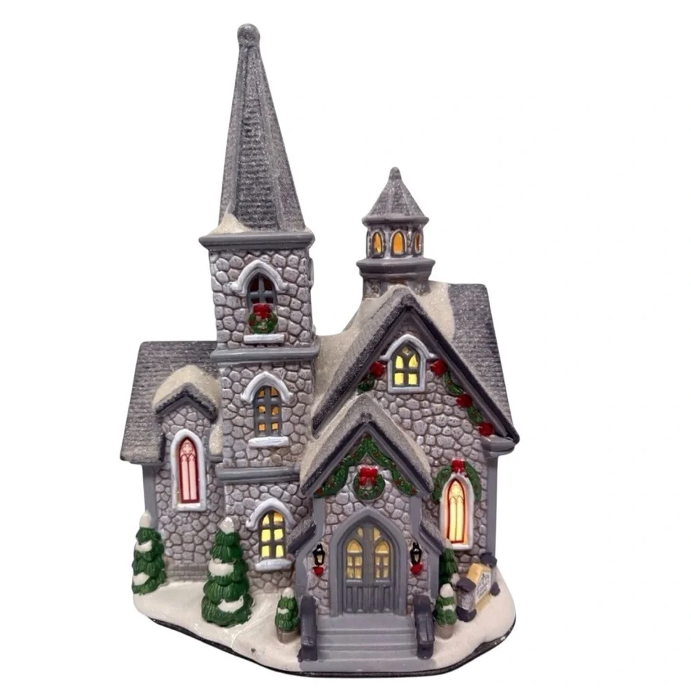 Carole Towne-Isabel’s Chapel Gray Charming Stone Holiday Light Up Church GUC